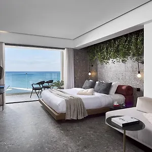 Hotel Dyo, Rétino